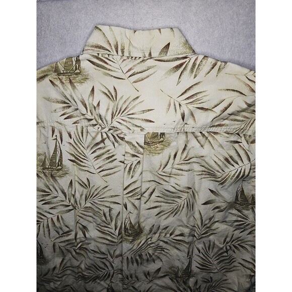 Woolrich Shirt Mens Large Floral Hawaiian Beach Fishing Button Up Outdoors SS - Picture 10 of 11